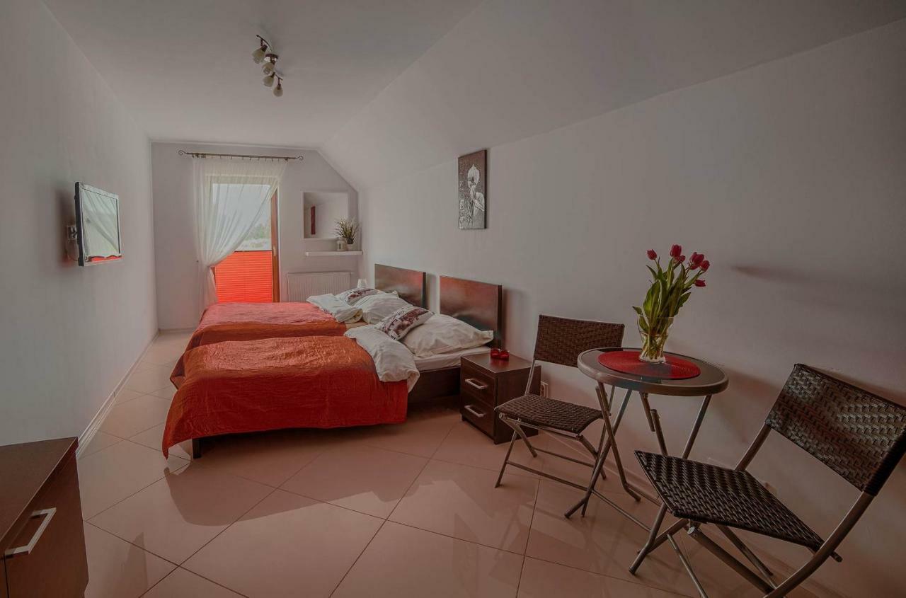 Apartamento 4 Strony Swiata Jarosławiec Exterior foto